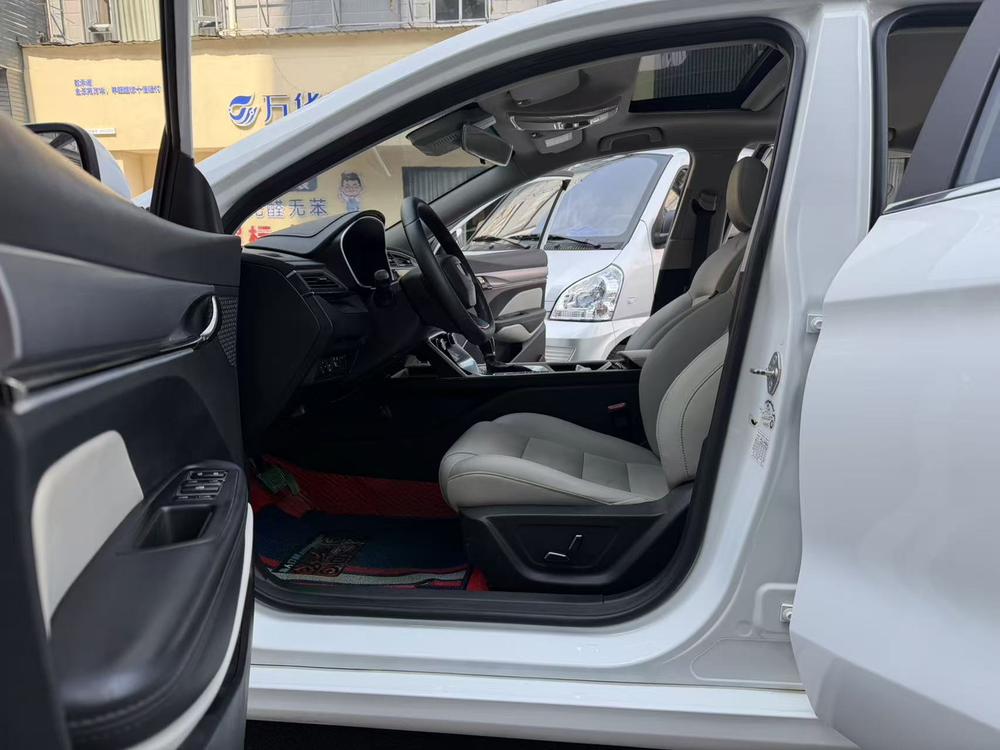 GEELY Binray 2020 صورة سيارة #9