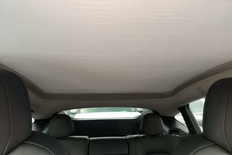 Tesla Model Y 2022 #20 Tesla Model Y 2022 car image #20