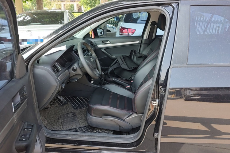 Volkswagen Lavida 2018 car image #15