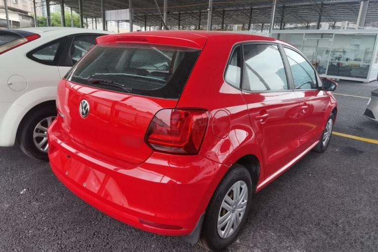 Volkswagen Polo 2017 car image #7