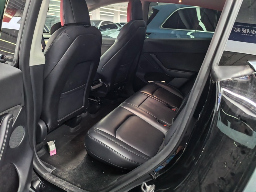 Tesla Model Y 2021 car image #4