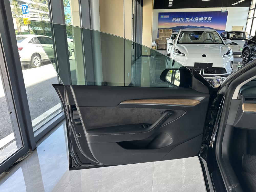 Tesla Model 3 2023 #15 Tesla Model 3 2023 car image #15
