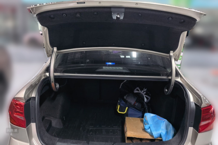 Volkswagen Bora 2018 car image #21