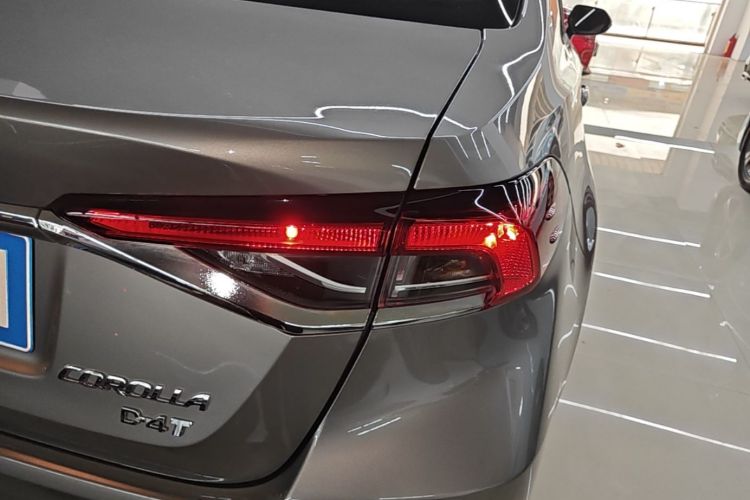 Toyota Corolla 2023 car image #8