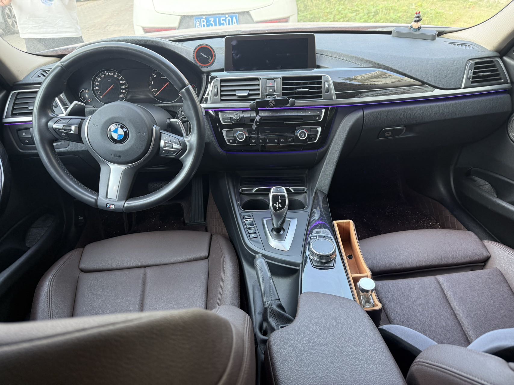 BMW 3 Series 2018 imagem de carro #5