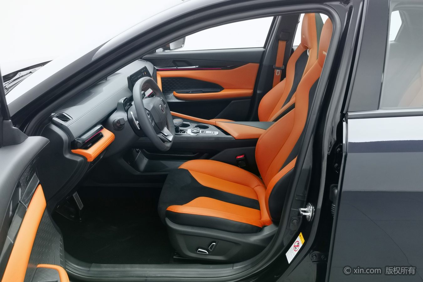 Changan UNI-V 2023 car image #10