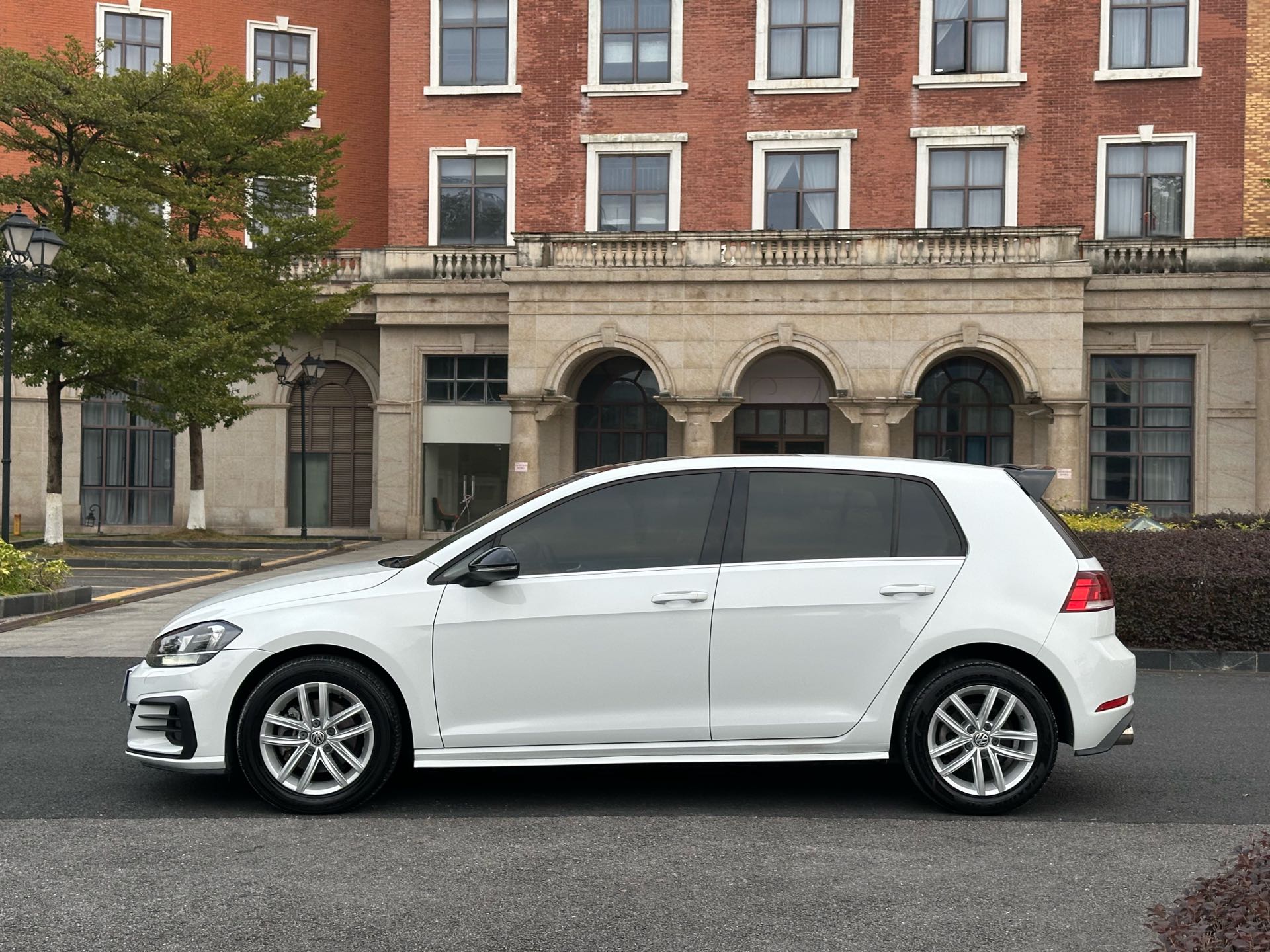 2019 #8 2019 car image #8