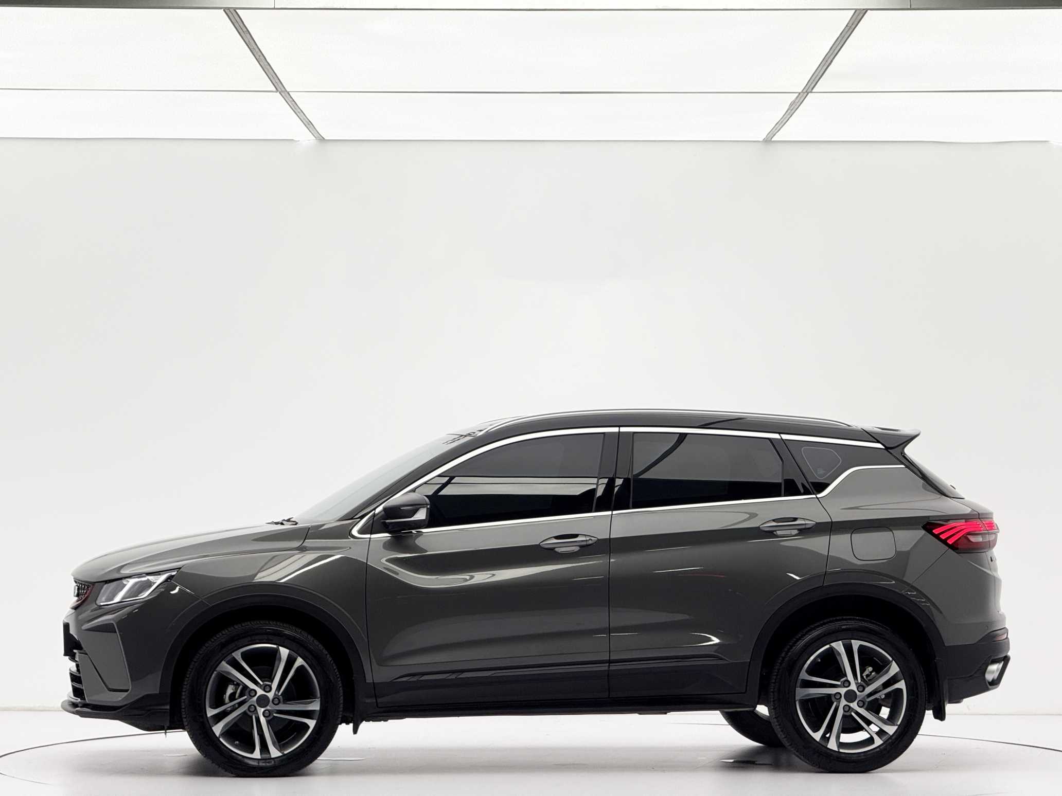 GEELY Coolray 2022 car image #5