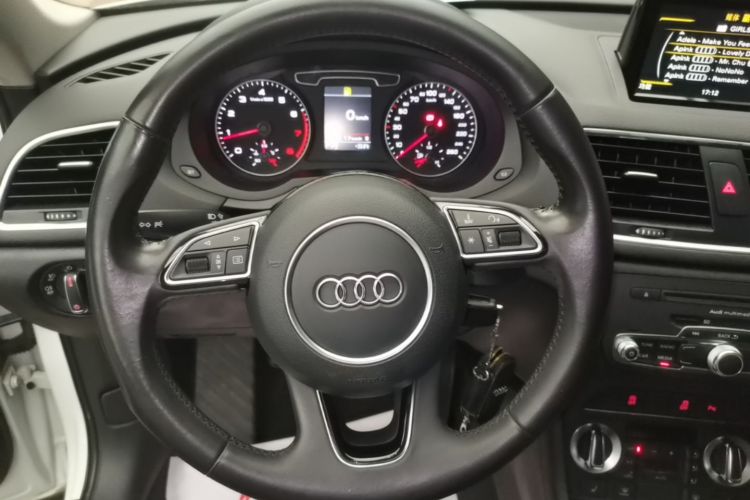 Audi Q3 2016 #11 Audi Q3 2016 car image #11