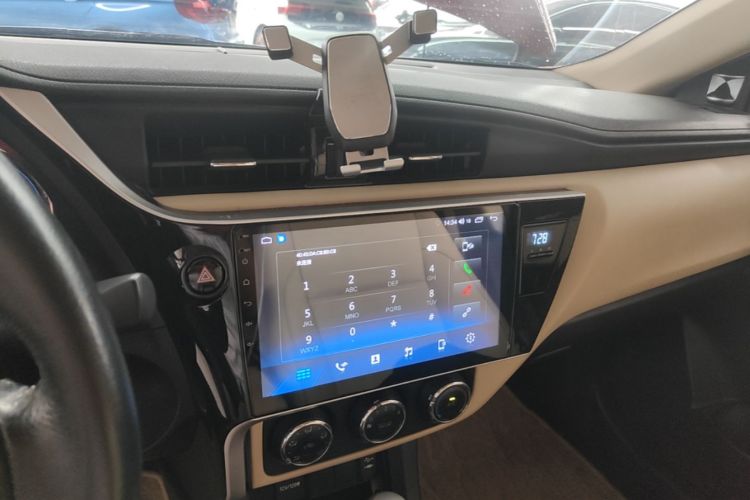 Toyota Corolla 2017 #17 Toyota Corolla 2017 car image #17
