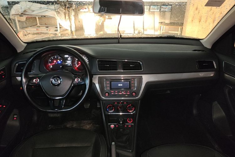 Volkswagen Lavida 2017 car image #11