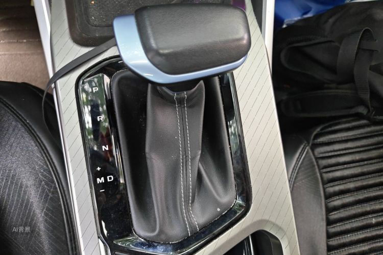 GEELY Emgrand 2023 car image #16