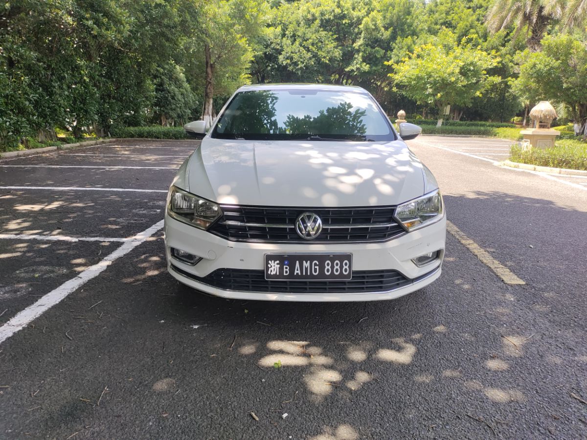 Volkswagen Bora 2016 car image #2