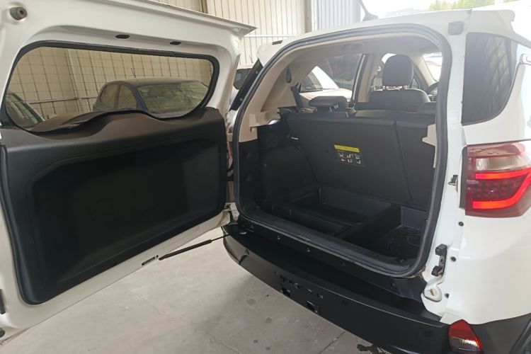 BYD Yuan 2018 #19 BYD Yuan 2018 car image #19