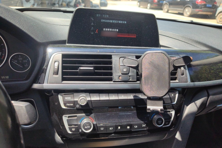 BMW 3 Series 2018 #17 BMW 3 Series 2018 car image #17