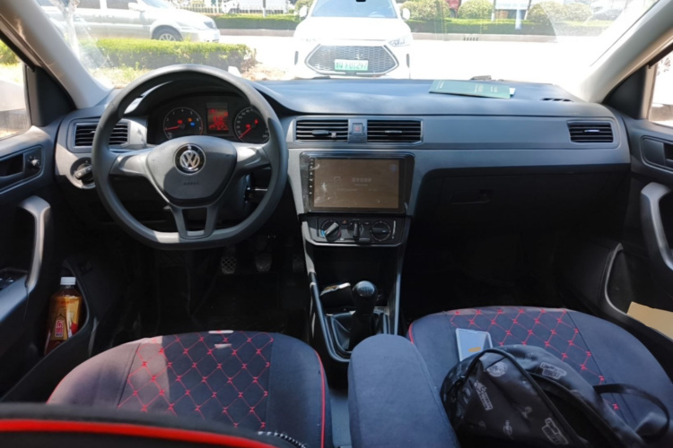 Volkswagen Santana 2019 car image #10