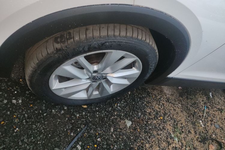 Volkswagen T-Cross 2020 изображение автомобиля #9