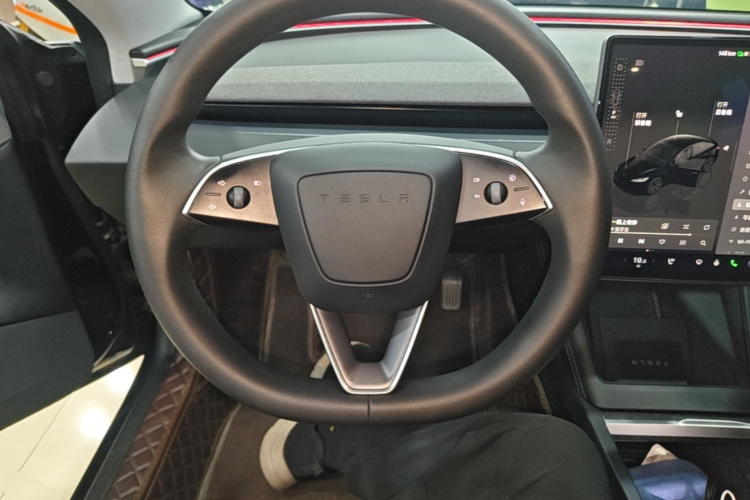 Tesla Model 3 2023 #11 Tesla Model 3 2023 car image #11