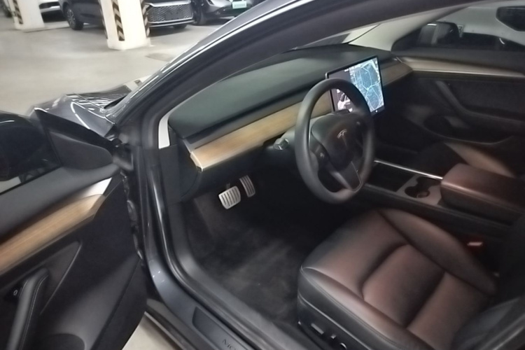 Tesla Model 3 2021 #16 Tesla Model 3 2021 car image #16