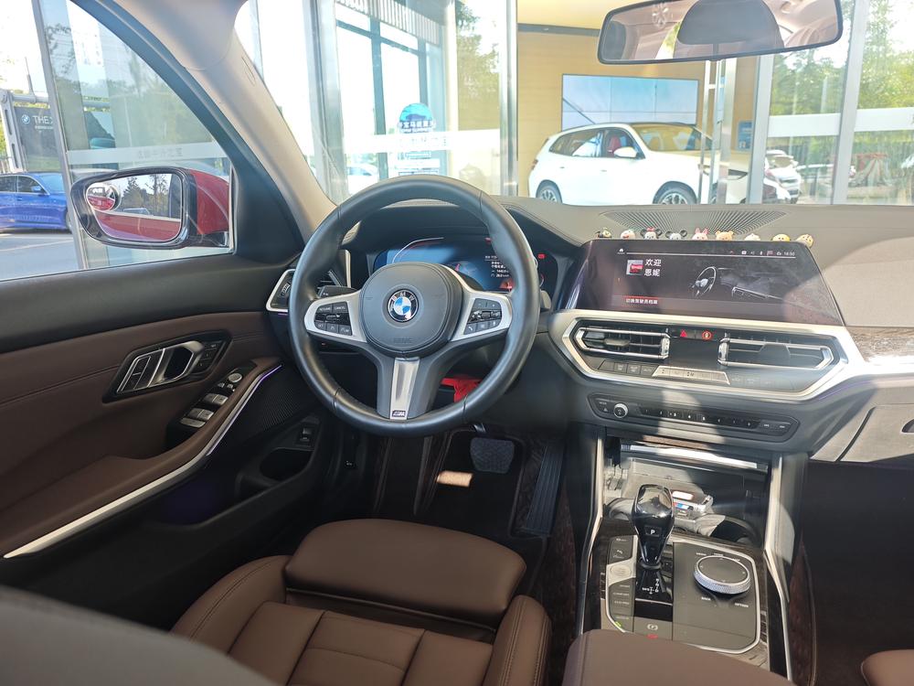 BMW 3 Series 2019 #13 BMW 3 Series 2019 car image #13