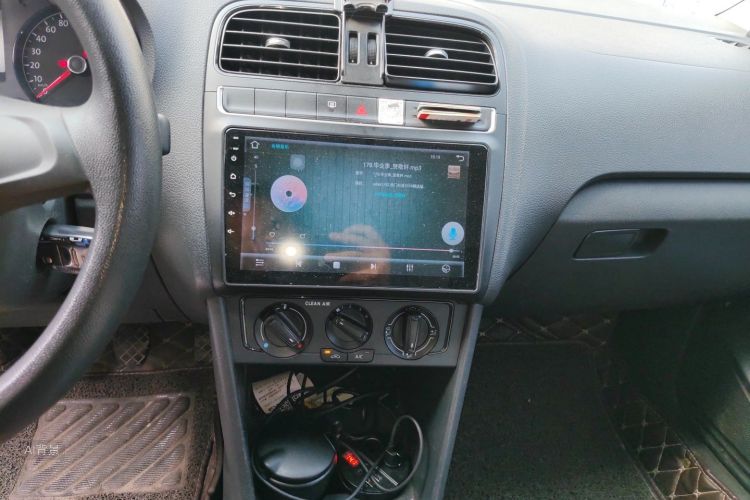 Volkswagen Polo 2016 #15 Volkswagen Polo 2016 car image #15