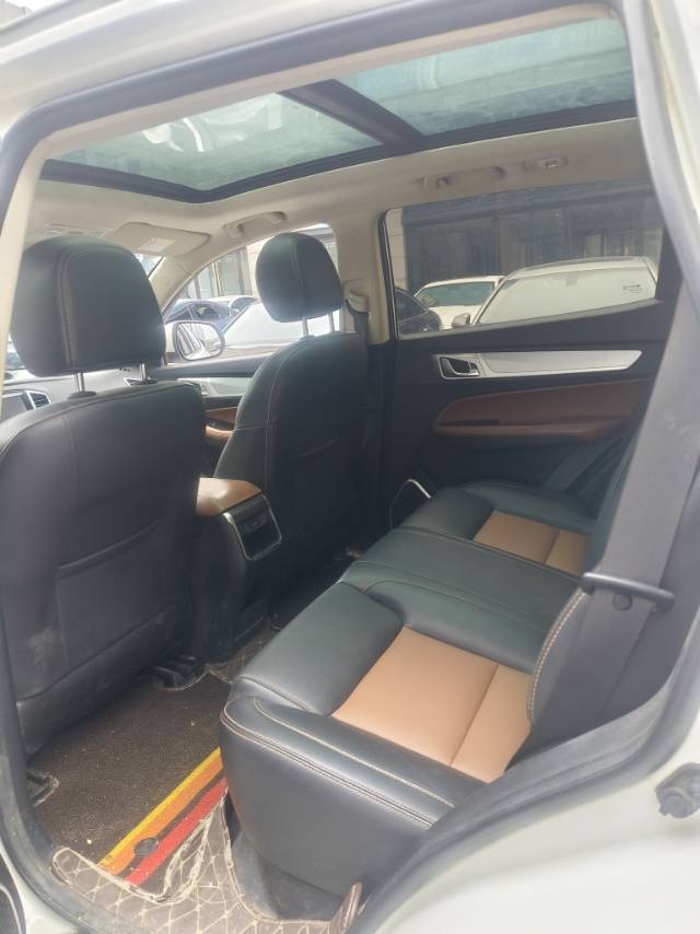 GEELY Vision X6 2019 car image #3