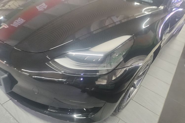 Tesla Model 3 2022 car image #23