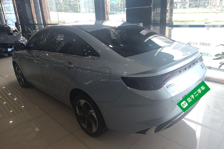 GEELY Emgrand L HiP 2023 car image #5