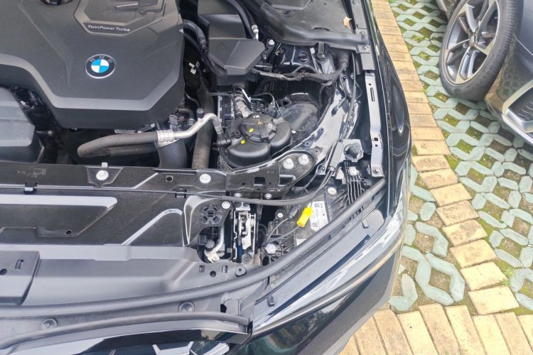 BMW 3 Series 2023 car image #29