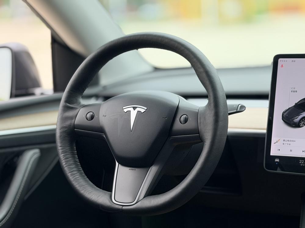 Tesla Model Y 2021 #14 Tesla Model Y 2021 car image #14