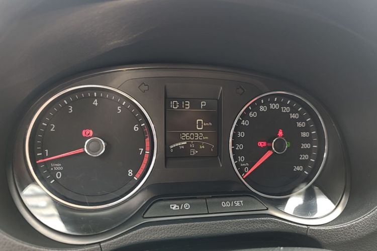 Volkswagen Polo 2018 car image #30