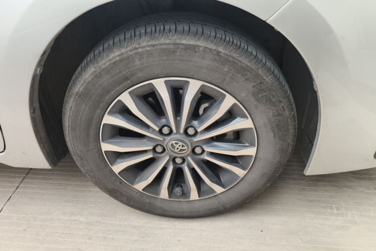 Toyota Corolla 2019 immagine di auto #9