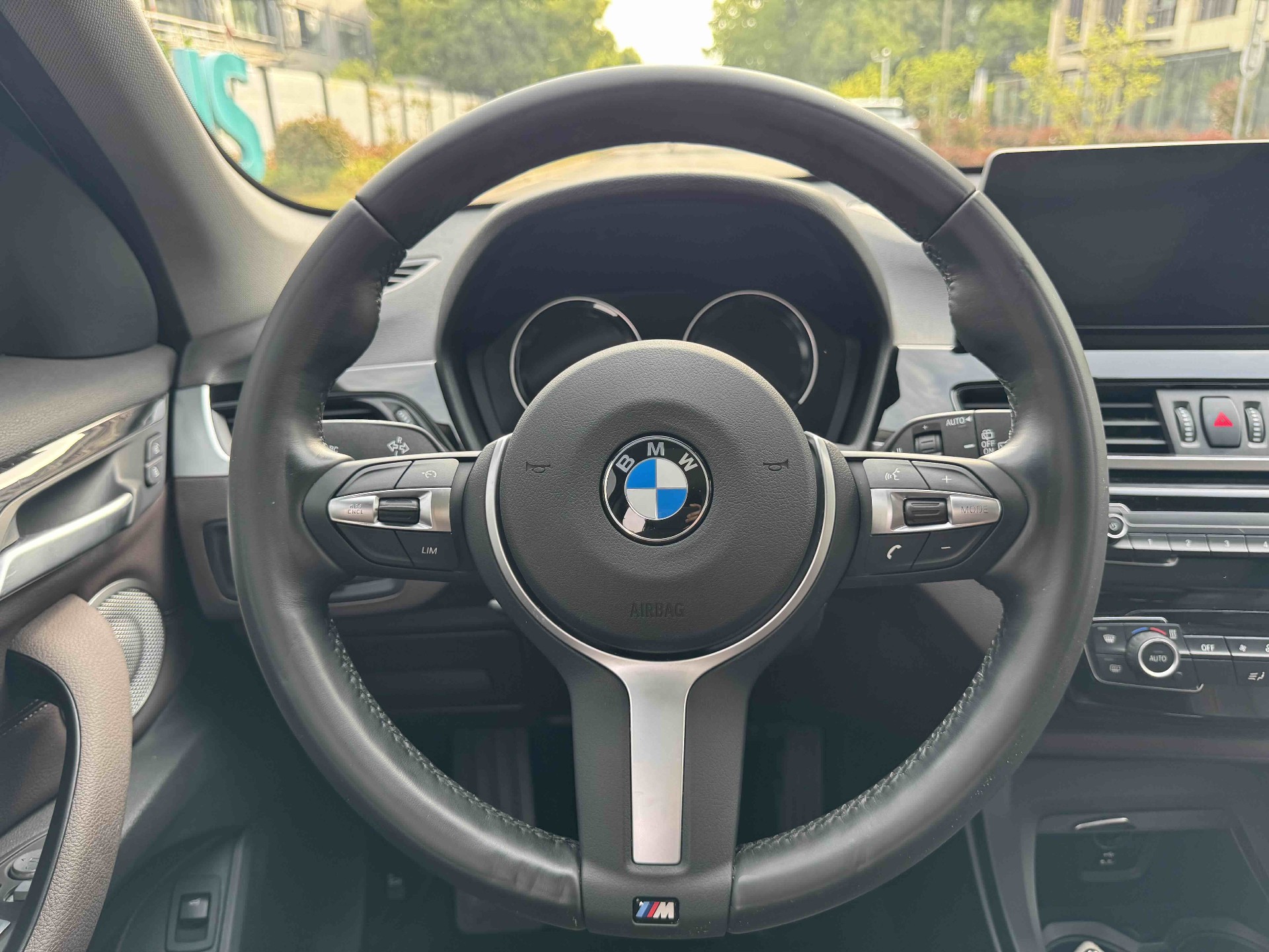 2022 immagine di auto #8