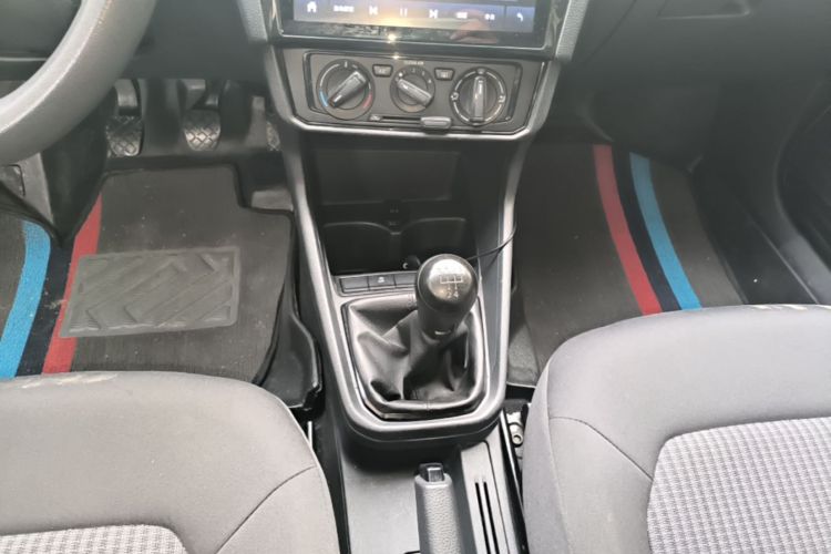 Volkswagen Santana 2020 imagem de carro #14