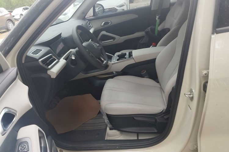 BYD YuanUP 2026 #15 BYD YuanUP 2026 car image #15