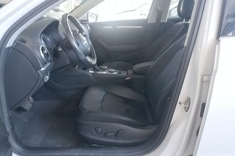 Audi A3 2016 immagine di auto #19