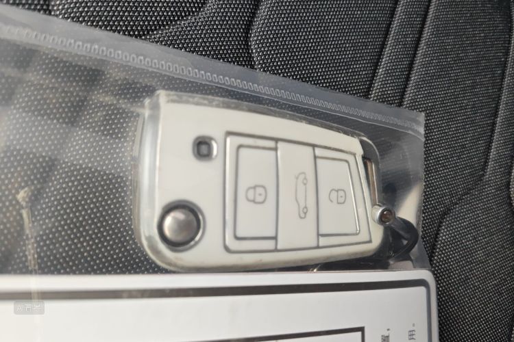 Volkswagen Tharu 2025 car image #10