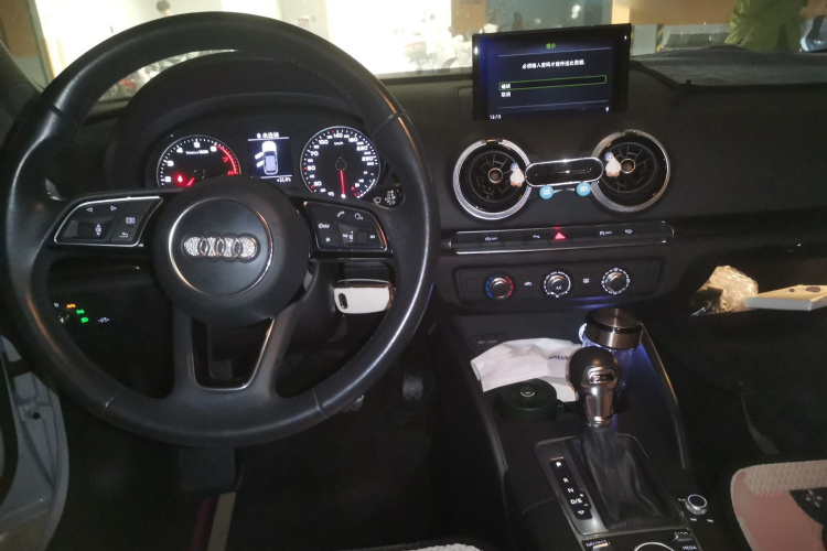 Audi A3 2019 immagine di auto #7