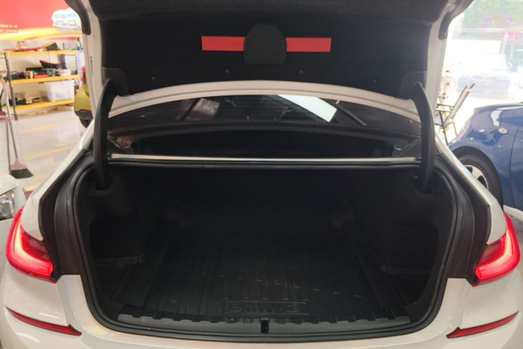 BMW 3 Series 2021 #19 BMW 3 Series 2021 immagine di auto #19