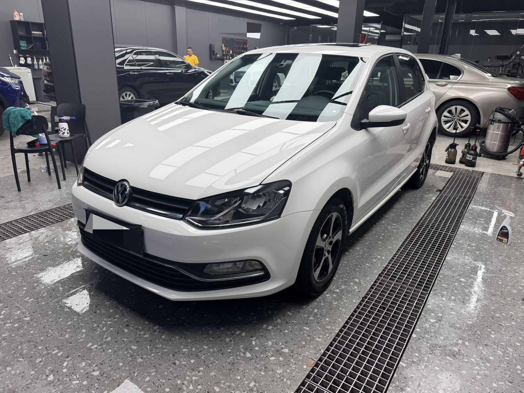 Volkswagen Polo 2016 car image 