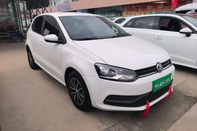 Volkswagen Polo 2019 car image #4