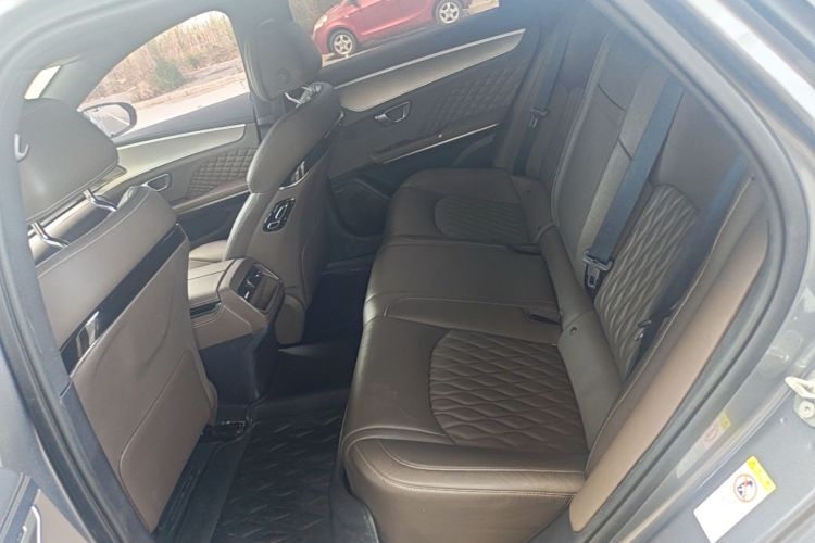 BYD Han 2022 car image #17