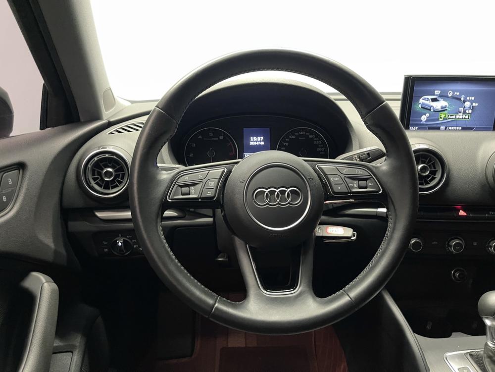 Audi A3 2019 car image #9