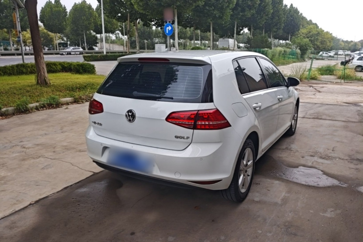 Volkswagen Golf 2015 car image #7
