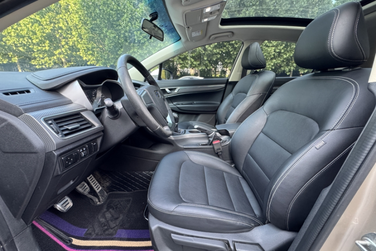 GEELY Emgrand GS 2017 car image #10