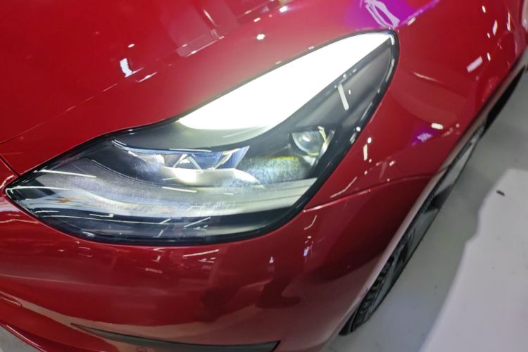 Tesla Model 3 2022 car image #23