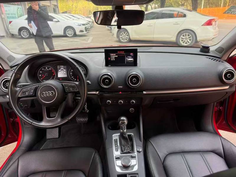 Audi A3 2019 car image #4