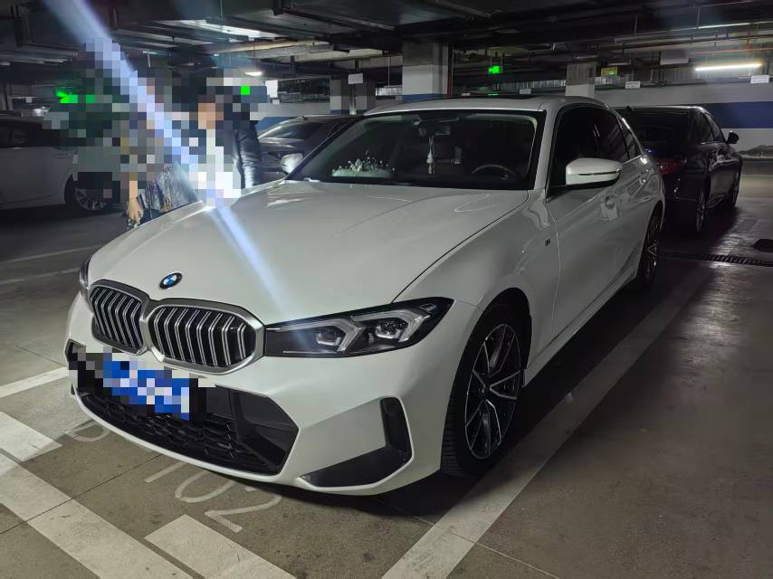 BMW 3 Series 2024 car image 