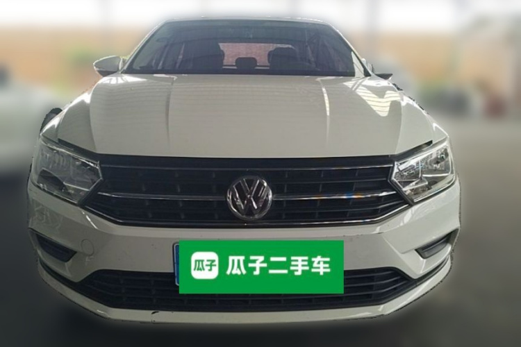 Volkswagen Bora 2016 car image #3