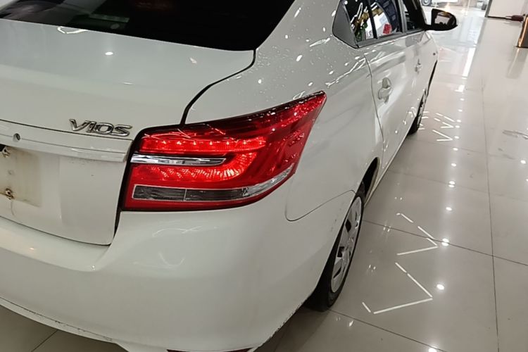Toyota Vios 2018 car image #8